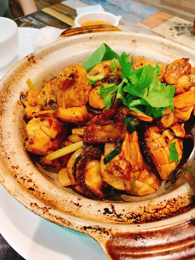 鮑魚雞煲