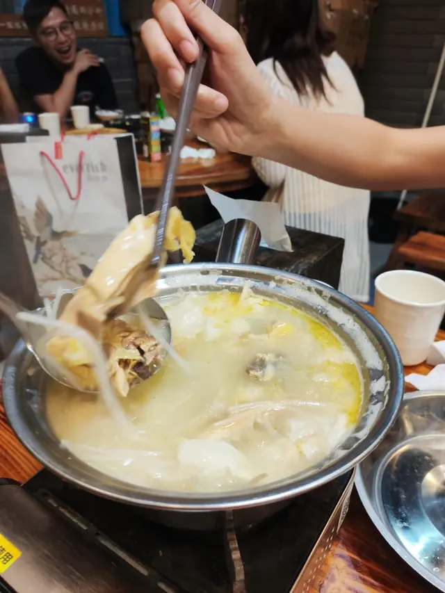 花膠金湯翅(招牌菜)