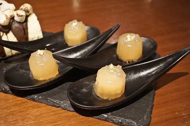 燕窩蜂蜜白桃果凍