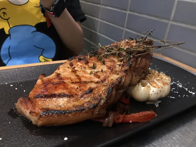 西班牙粟飼豬鞍架