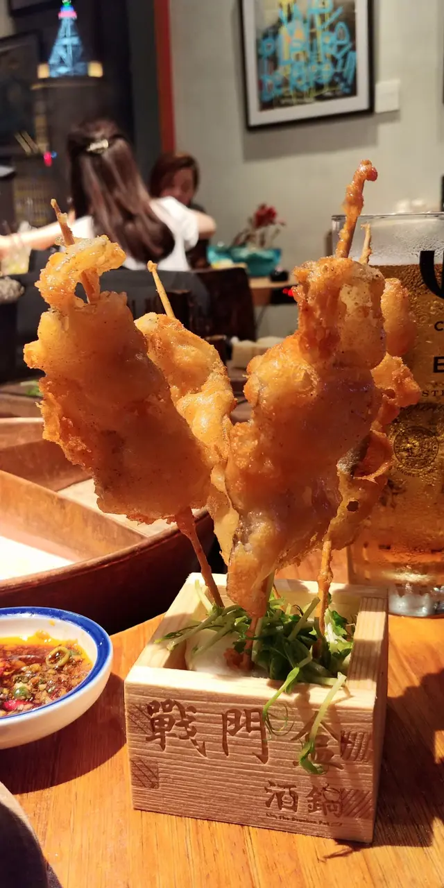 脆炸香辣鱷魚膠