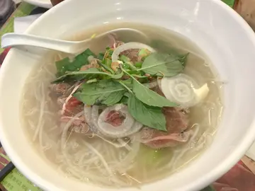 生牛肉汤河粉