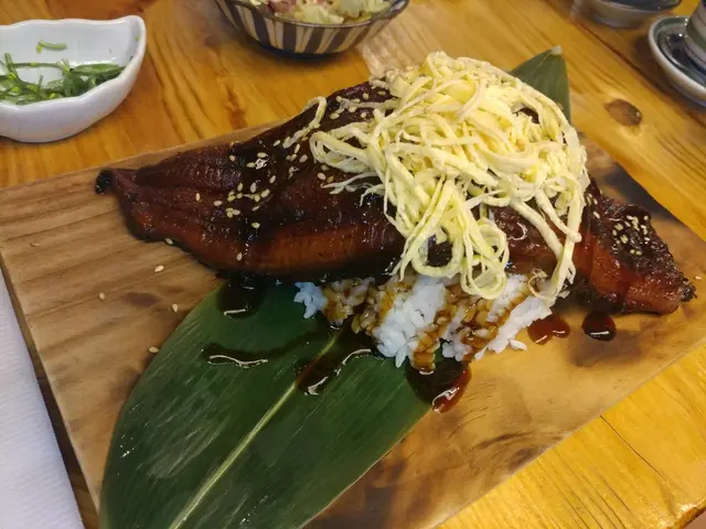 原條炭火燒鰻魚飯