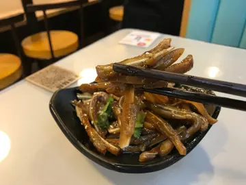 麻辣豬耳
