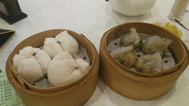 叉燒包，潮州粉果