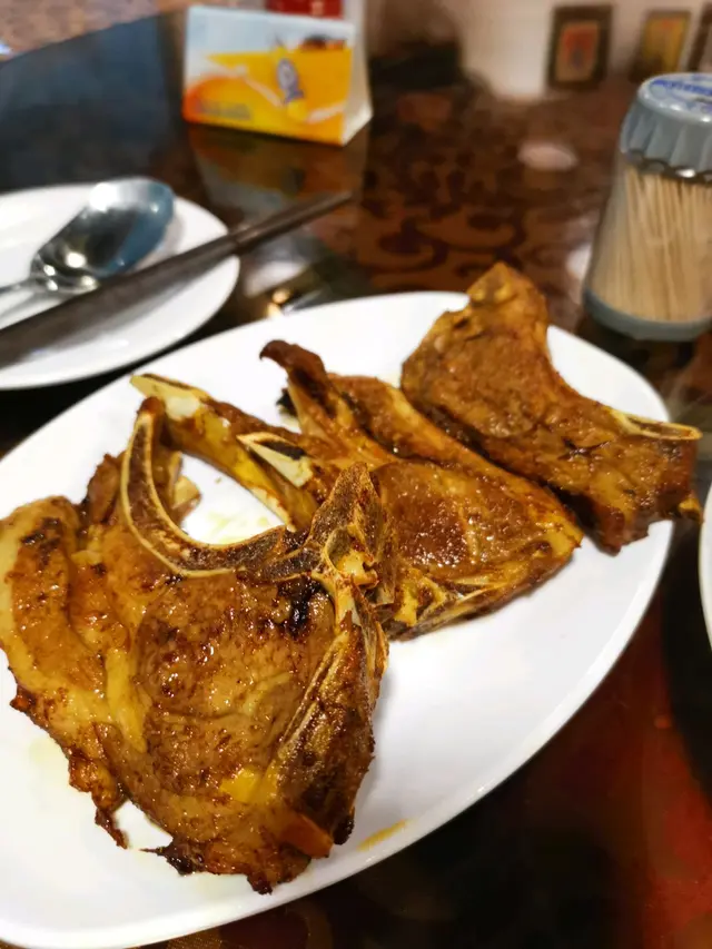 喜氣洋洋新疆火焰羊架