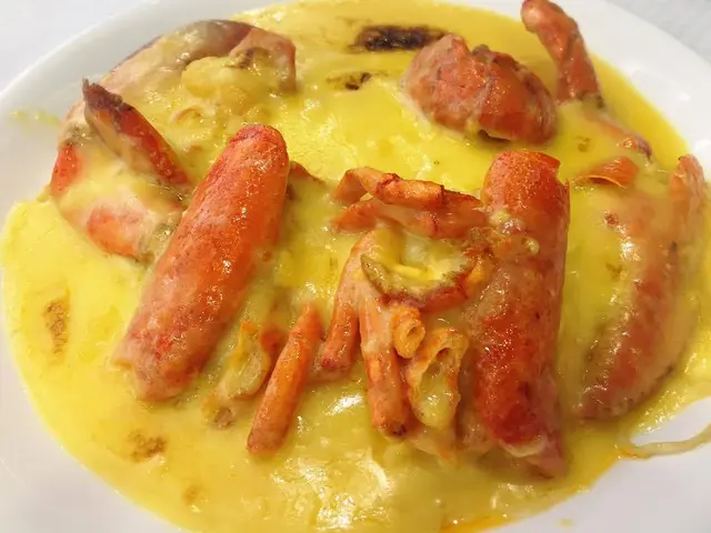 芝士開邊加拿大龍蝦(伊麵底)