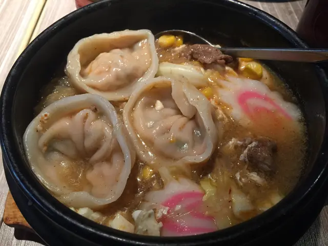 泡菜餃子烤肉豆腐鍋