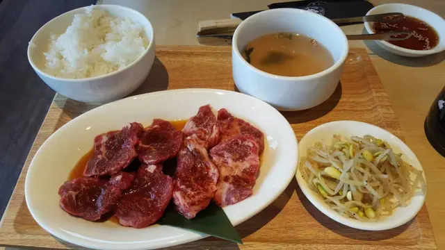 午市燒肉定食