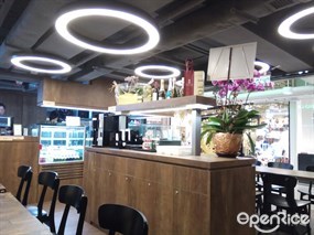 J’s Bistro