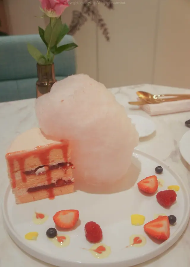 Strawberry Chiffon Cake