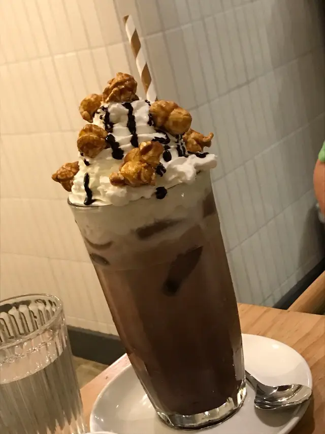 望落好靚，飲落都好好味，甜度適中，好得意，好好飲，又夠大杯，正！