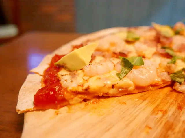 加州特色牛油果鮮蝦薄餅 