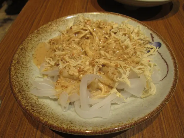 雞絲粉皮大大碟，好抵食