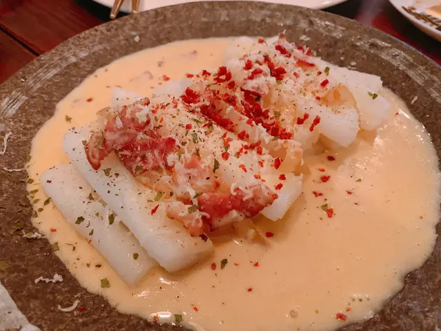 腸粉軟滑，醬夠濃。