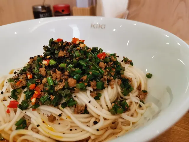 蒼蠅頭拌麵