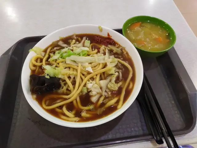 雜菜粗麵
