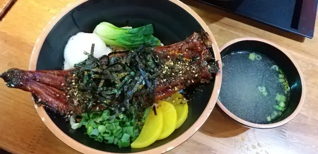 原條蒲燒鰻魚飯
