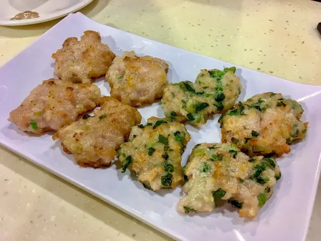 墨魚西洋菜煎肉餅