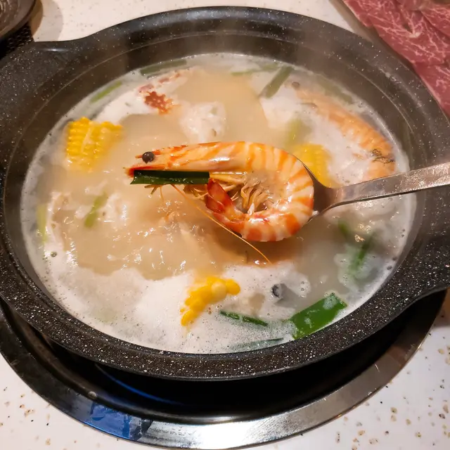 魚湯海鮮鍋