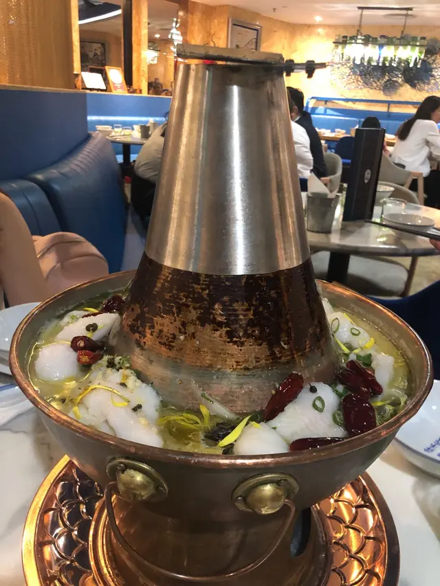 古罎酸菜滑魚片