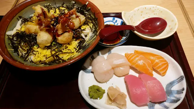 海老天婦羅、炸年糕、撈烏冬、6件壽司定食
