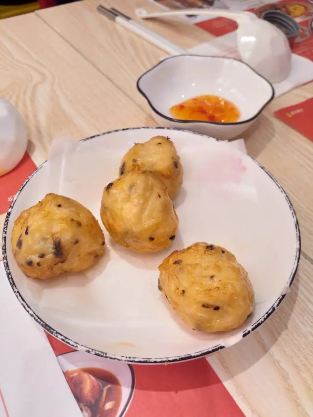 鮮炸紫菜墨魚丸