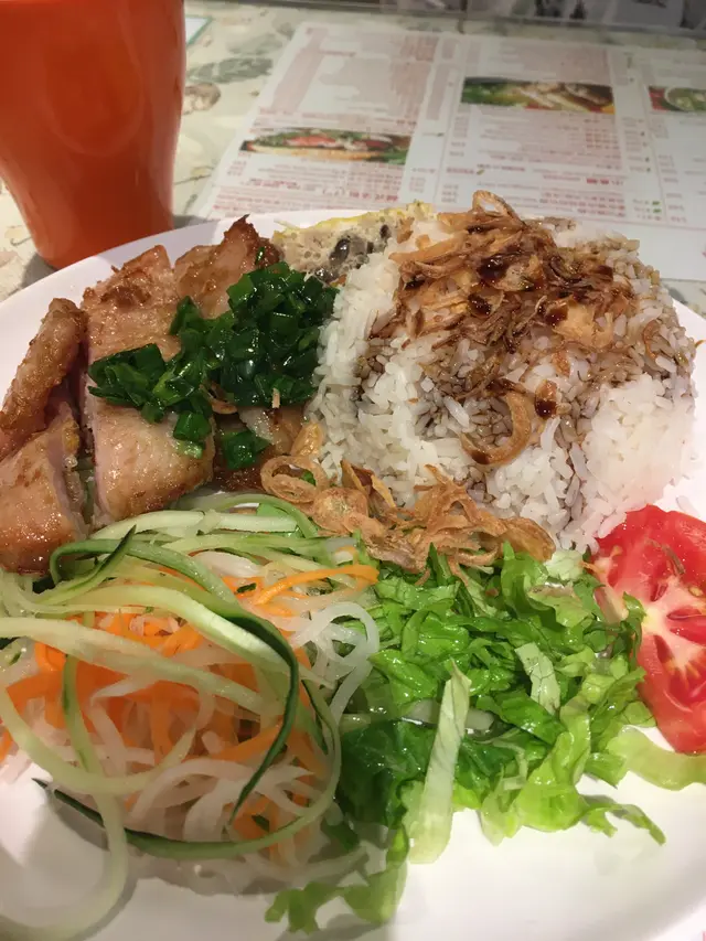 香茅豬扒蛋餅飯