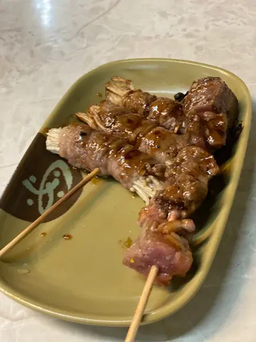金菇牛肉卷；一口牛柳粒