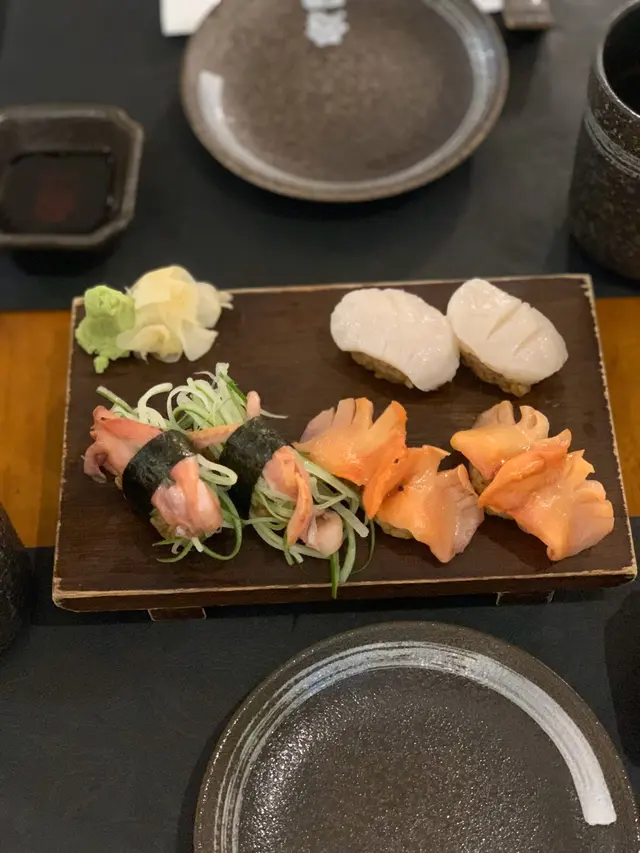 活赤貝及帶子壽司
