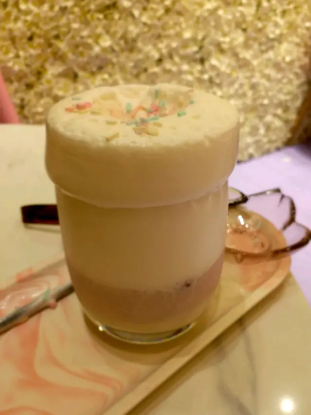 士多啤梨三重奏