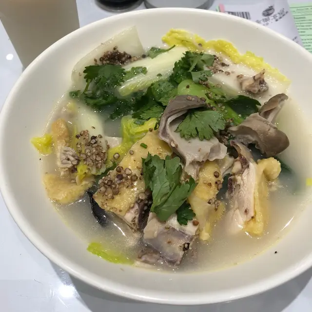 胡椒豬肚雞湯米線