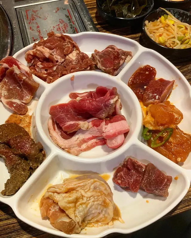 羊腩肉、牛柳粒、調味雞肉