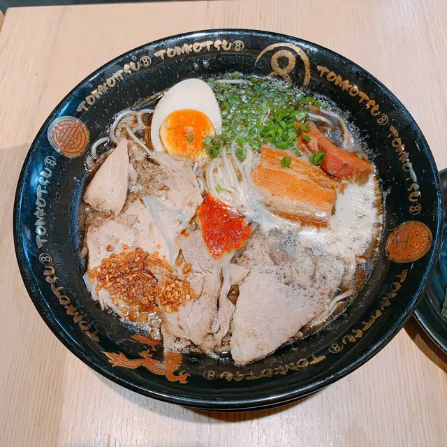 豚骨拉麵 黑麻油