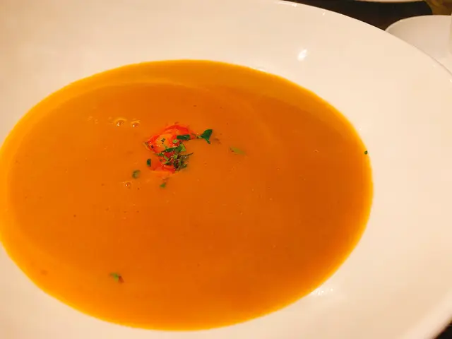 紅蝦和龍蝦很鮮甜