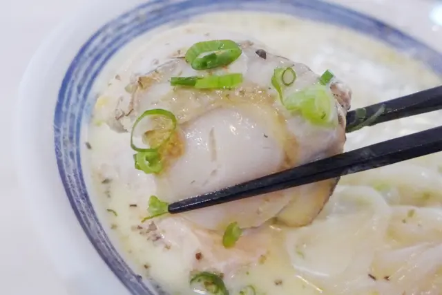 黑松露忌廉海鮮烏冬