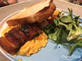 鰻魚All&#160; Day&#160; Breakfast&#160;  - 荃灣的hōmu by favilla
