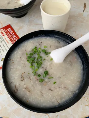 发菜蚝鼓咸骨粥