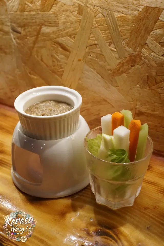 野菜條沙律伴鯷魚醬