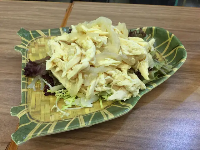 海蜇雞絲沙律