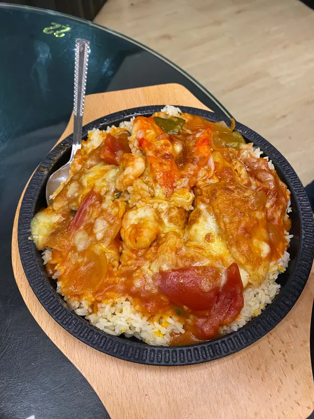 芝士鮮茄海鮮焗飯
