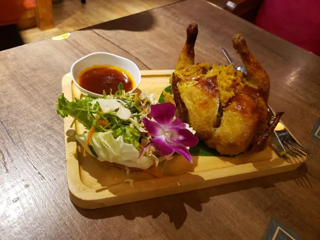 泰式燒春雞釀香茅黃飯