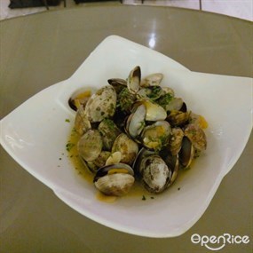 clams  - Little Tipsy Restaurant &amp; Bar in Kwun Tong 