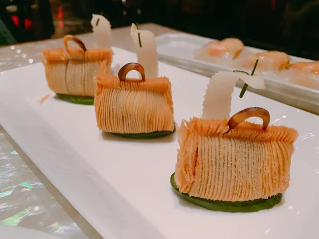 河蝦肉鬆手袋酥