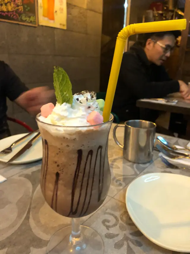 岩鹽朱古力奶昔