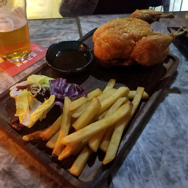 特式烤春雞全隻配薯條