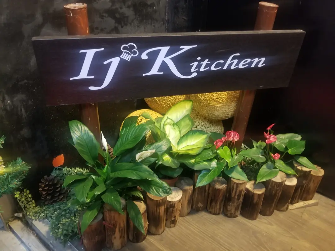 IJ Kitchen