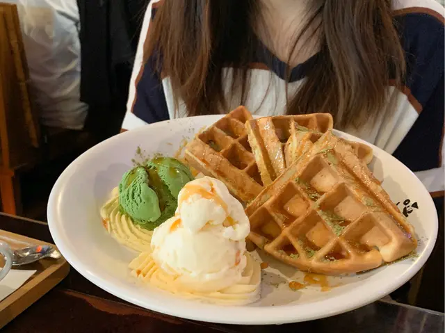 綠茶冰淇淋窩夫
