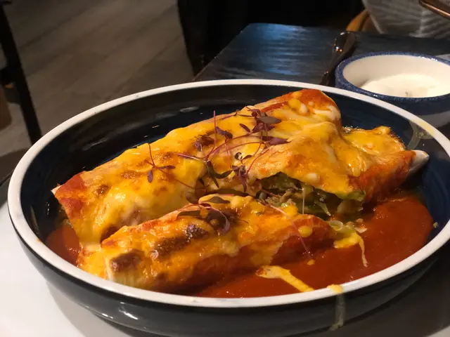 羊肉配厄瓜多爾醬 Enchiladas
