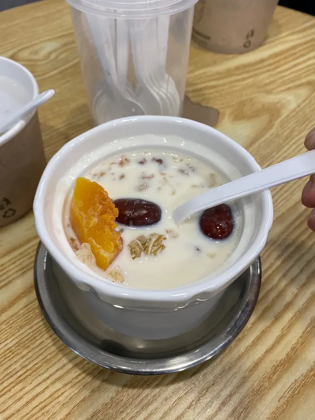 木瓜桃膠燉鮮奶